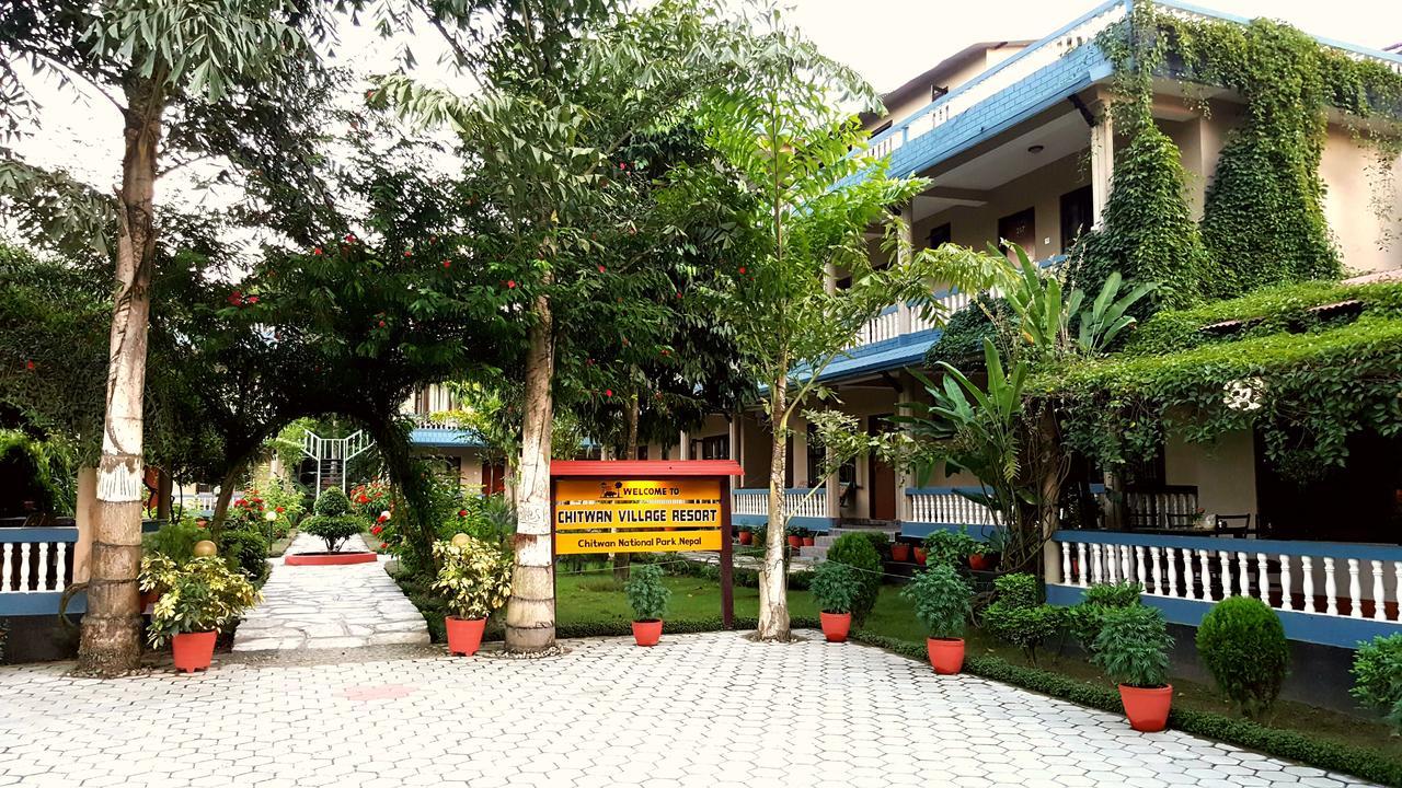 Chitwan Village Resort Sauraha Exteriér fotografie