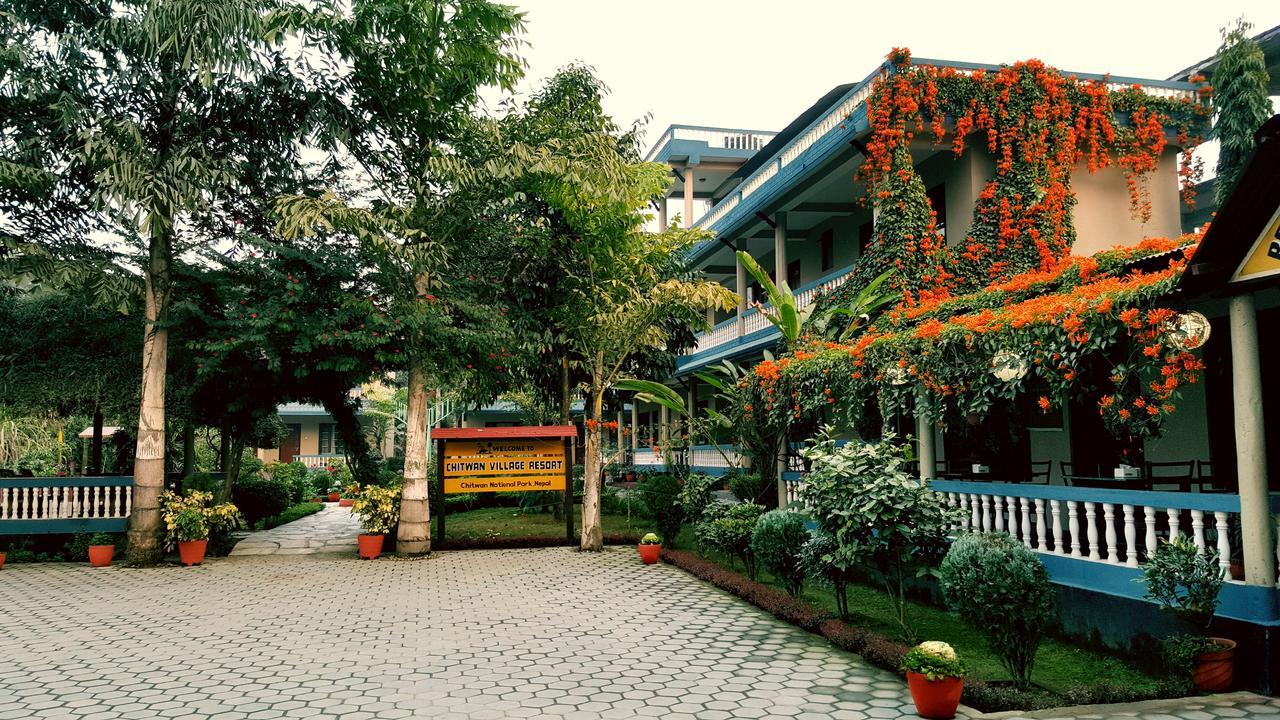 Chitwan Village Resort Sauraha Exteriér fotografie
